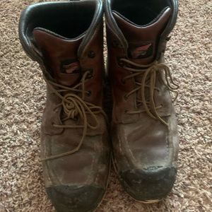 Men’s redwings size 11